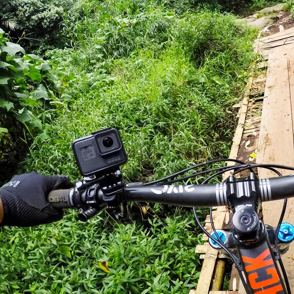 GoPro Fixation bandeau frontal avec attache - Accessoires de caméras  sportives