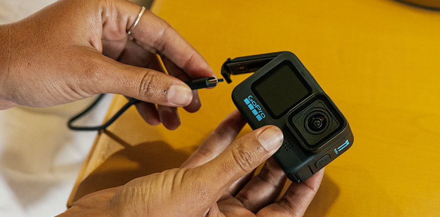 Comparatif de la GoPro HERO 11 Black avec la GoPro HERO10 Black : Audio, accessoires et connectivité
